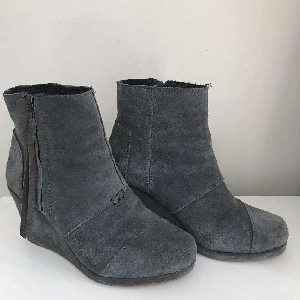 TOMS Desert Wedge Booties Gray - Picture 8 of 9